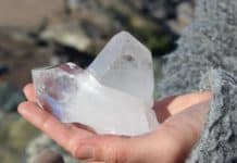 5 Benefits of Quartz in Crystal Healing Benefits of Quartz in Crystal Healing