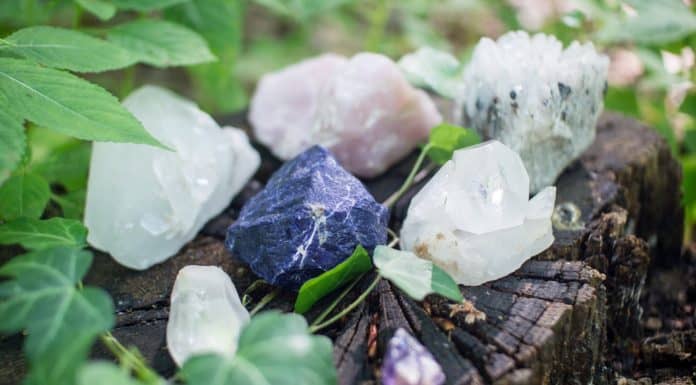 What Is Crystal Healing and Does It Work? The power of healing with crystals Benefits of Quartz